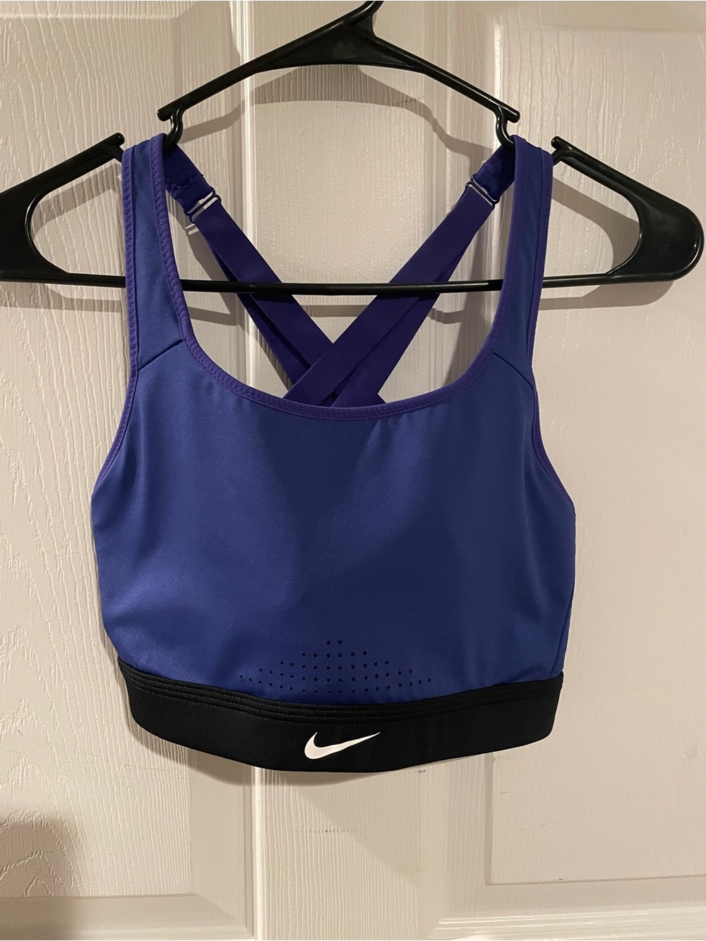 Nike Women's Blue-Purple Crossback Sports Bra with Black Band